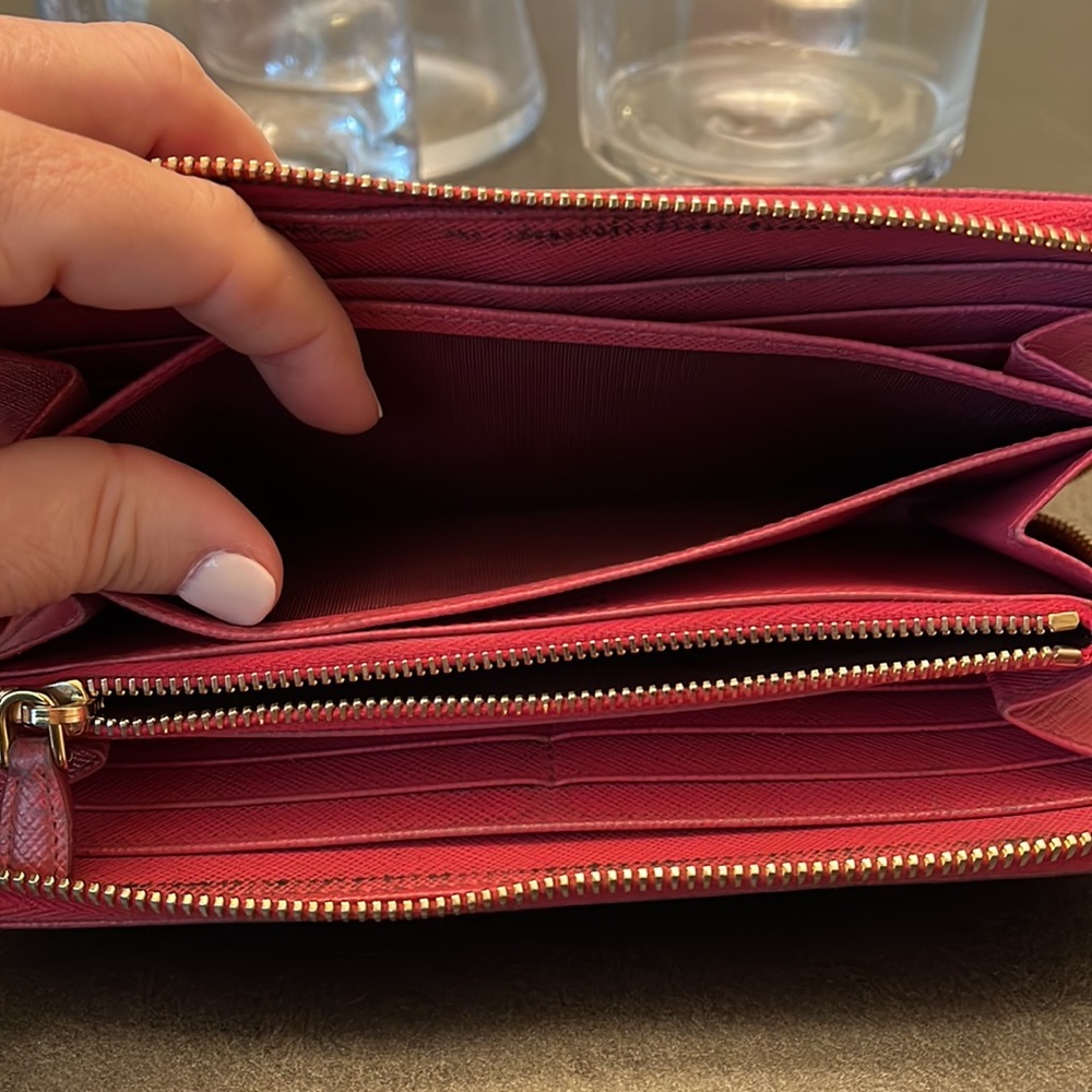 Authentic Prada Pink Wallet - Picture 13 of 15